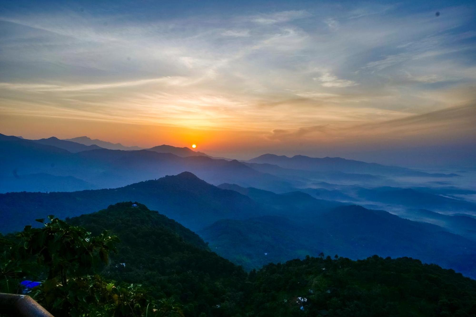 Chillax Resorts Palakkayam Thattu Paithalmala Exterior photo