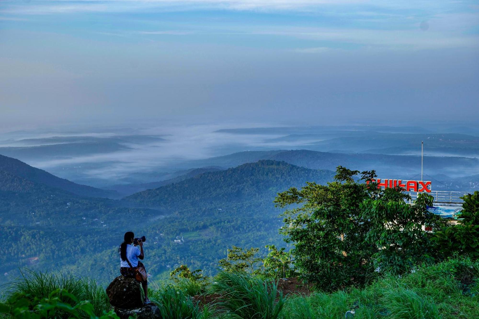 Chillax Resorts Palakkayam Thattu Paithalmala Exterior photo